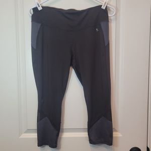 Women Capri leggings Medium DRI MORE black gray By DANSKIN